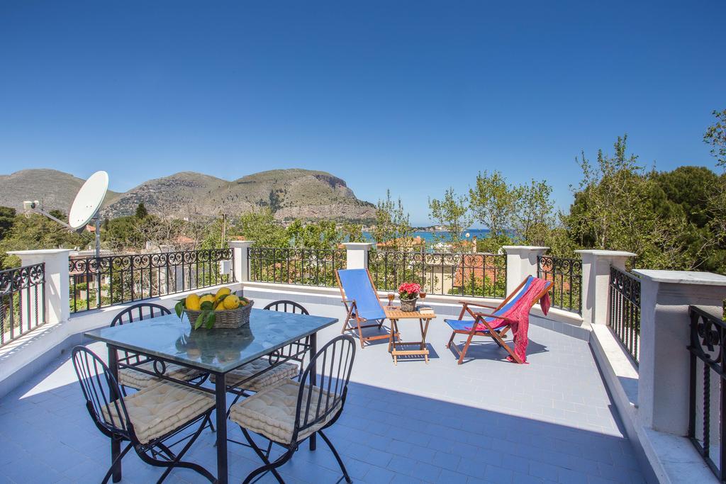 Appartamento La Torretta Mondello Habitación foto